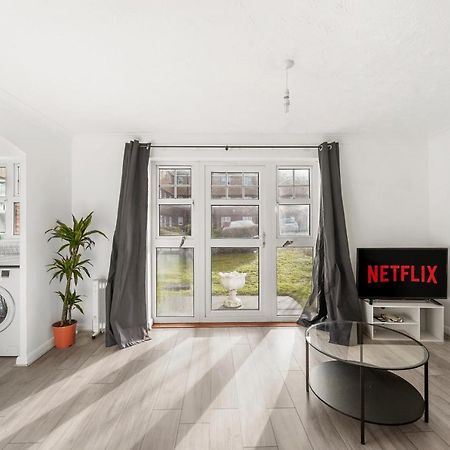 Appartamento Cozy Luton Town Centre Retreat Esterno foto