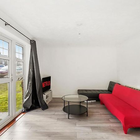 Appartamento Cozy Luton Town Centre Retreat Esterno foto