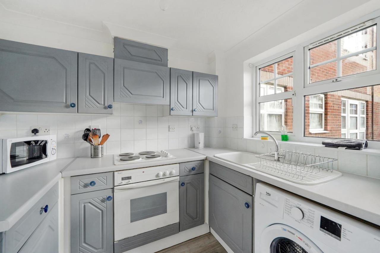 Appartamento Cozy Luton Town Centre Retreat Esterno foto