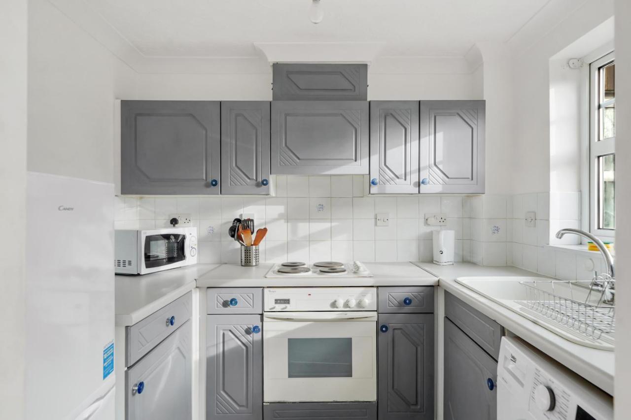 Appartamento Cozy Luton Town Centre Retreat Esterno foto